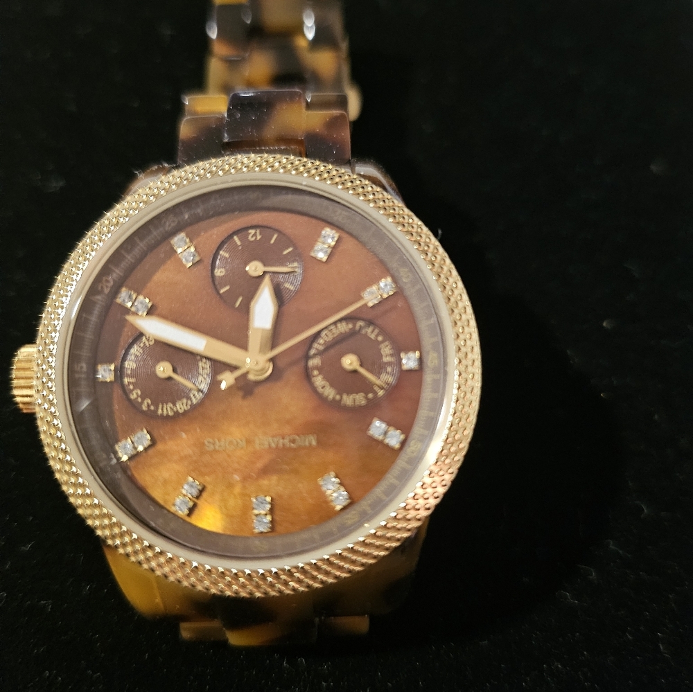 Michael Kors Addyson Watch - Picture 10 of 10